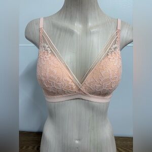 Knix | Lace Deep V Lightly Lined Bralette